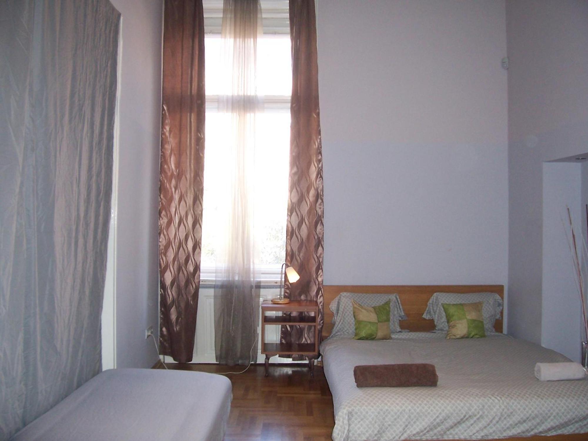 T & E Apartment Budapeszt Zewnętrze zdjęcie